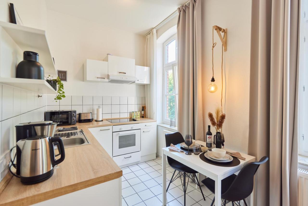 Studio3 Zentral Und Ruhig Mit Parkplatz, 5 Min Z Bali-T Und Gop, Boxspringbett Bad Oeynhausen Exterior foto